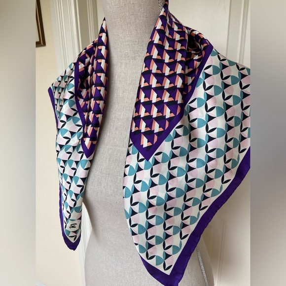 NWT GALERIES LAFAYETTE Paris Designer Silk Scarf Multicolor Geometric Square 26“ - Picture 2 of 6